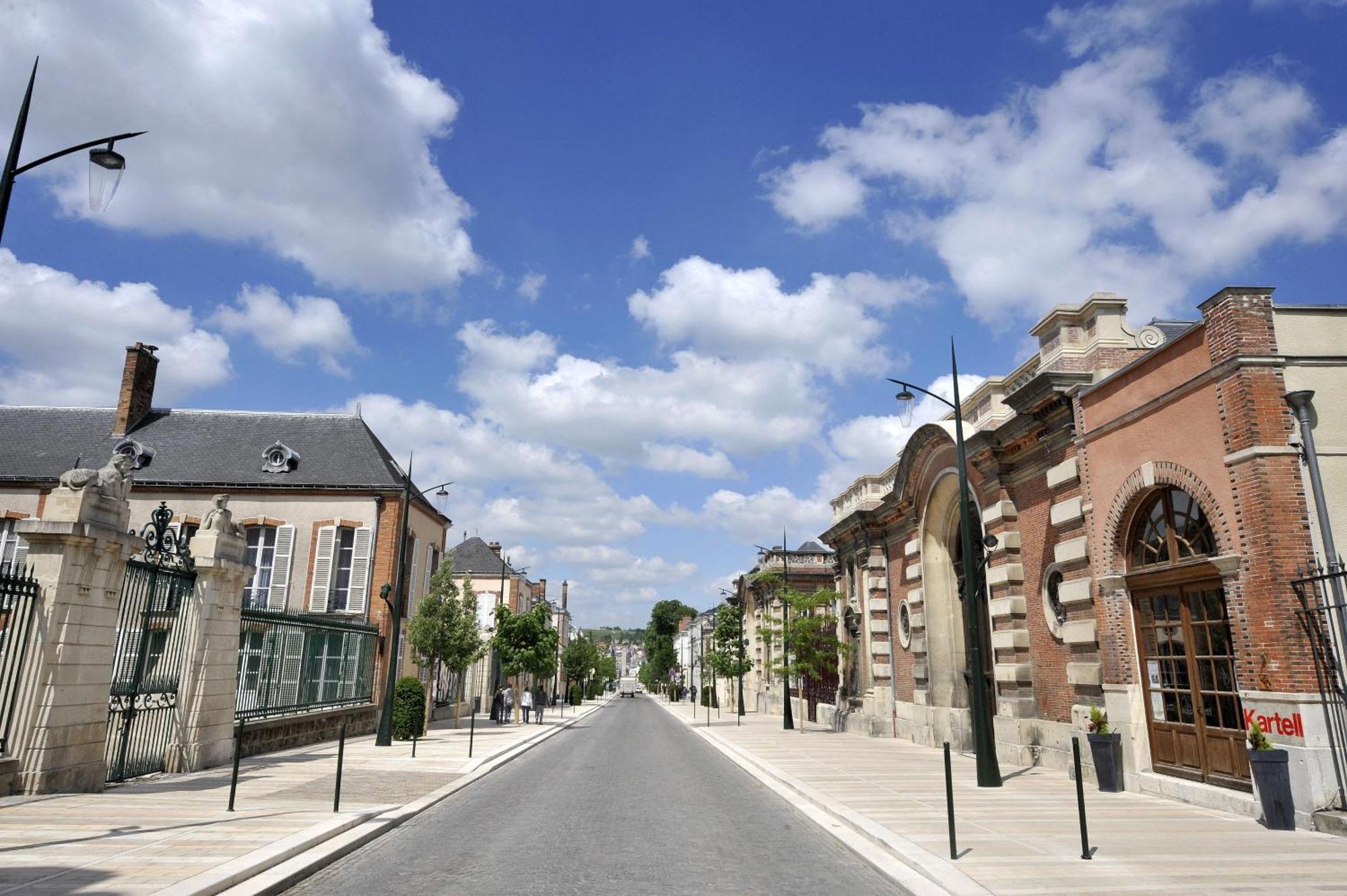 Le Cubry : Appart Hyper-Centre Avec Une Place De Parking Epernay Exterior photo